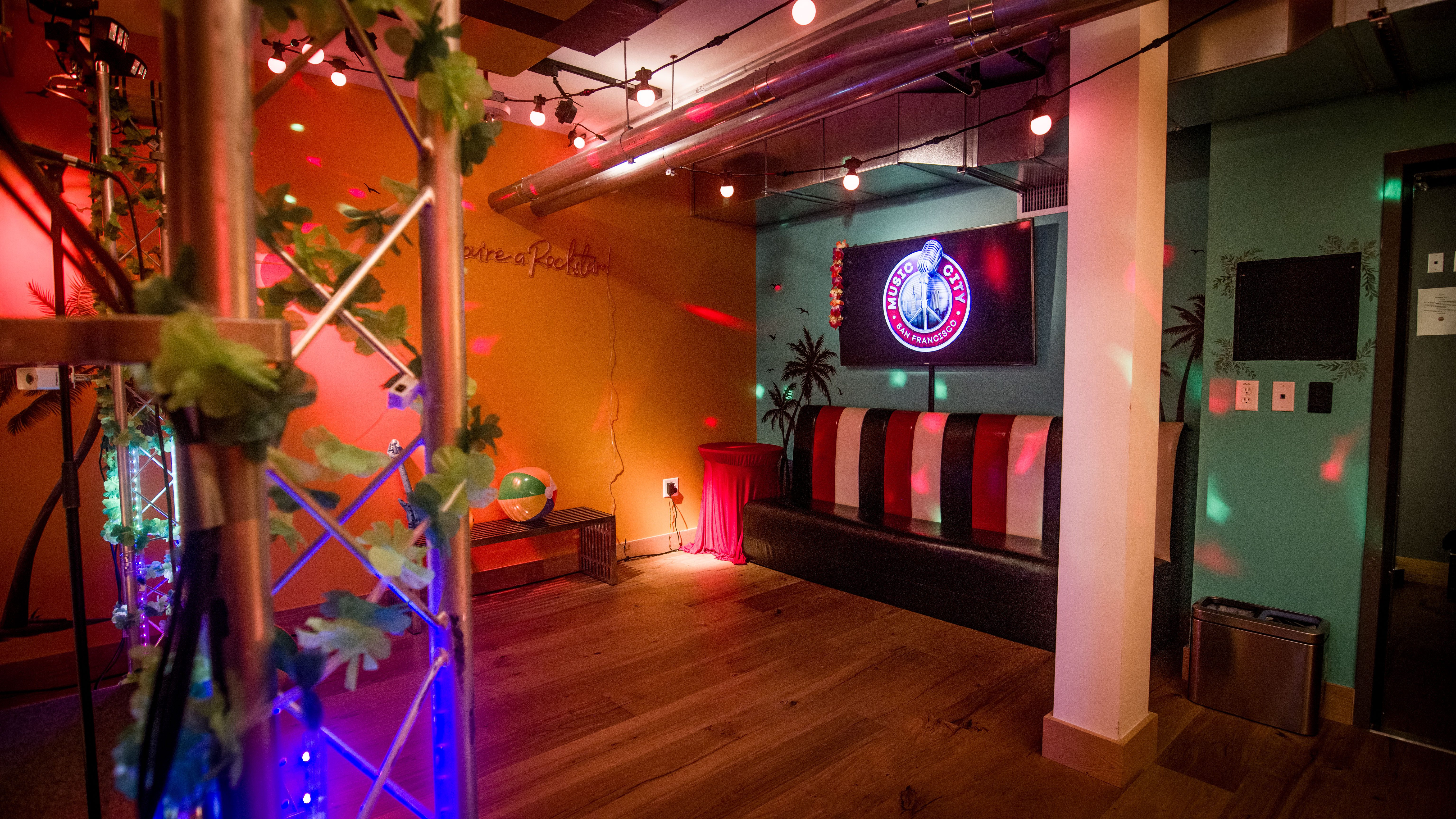 Music City Hotel - Home of the San Francisco Music Hall of Fame — gallery preview 1